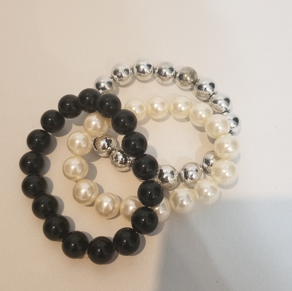 FREE with purchase Beaded Pearl Bracelets - Picture 1 of 1
